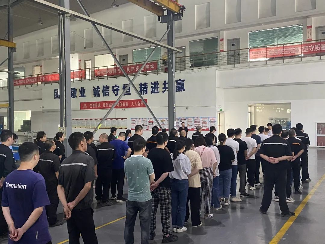 1656379347854091108.jpg 640 (10).jpg